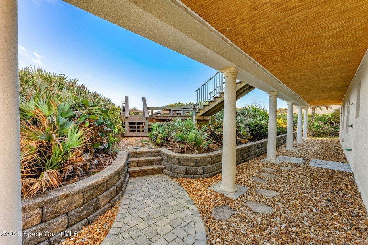 5795 Highway A1a, Melbourne Beach, FL 32951 Photo