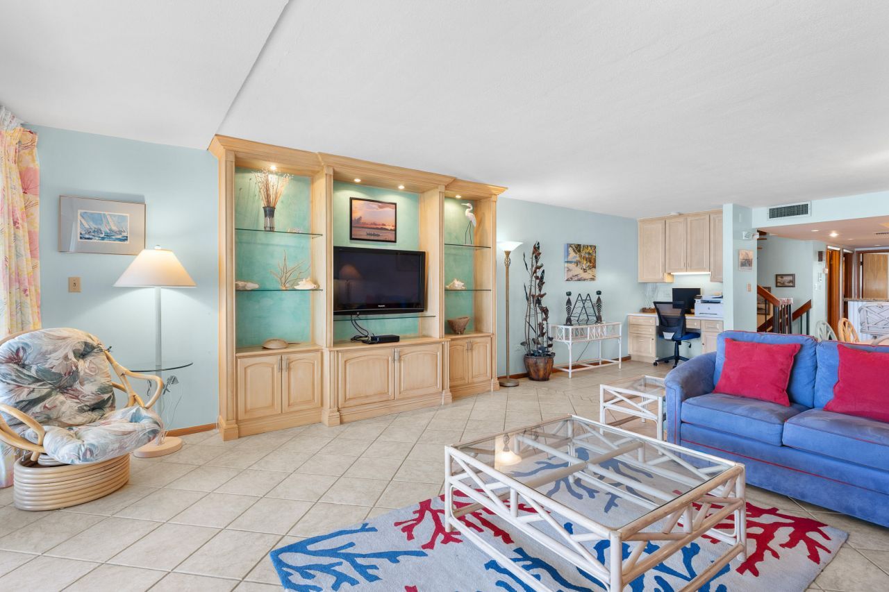 1133 W Ocean Drive, Unit 2, Key Colony, FL 33051 Photo