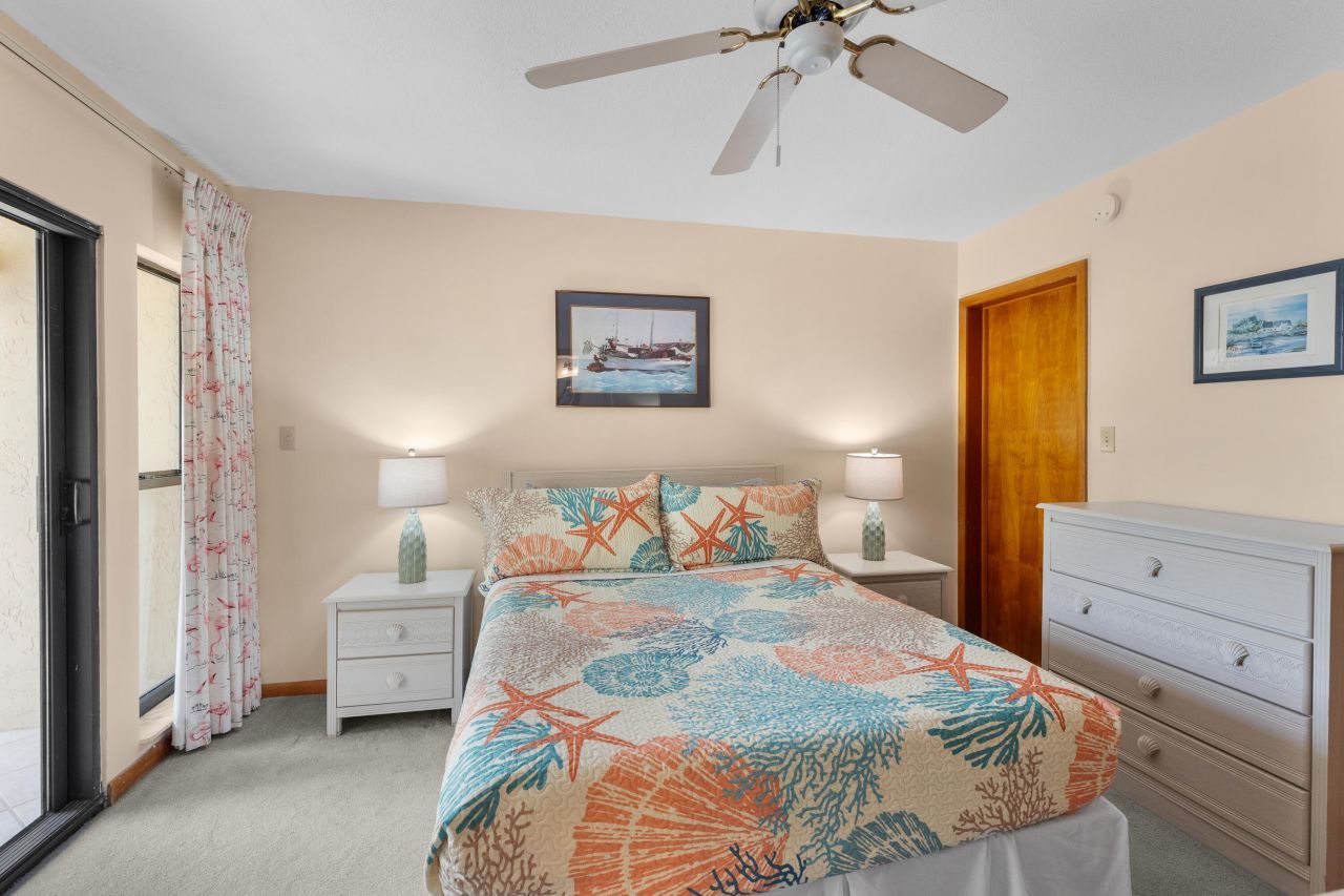 1133 W Ocean Drive, Unit 2, Key Colony, FL 33051 Photo