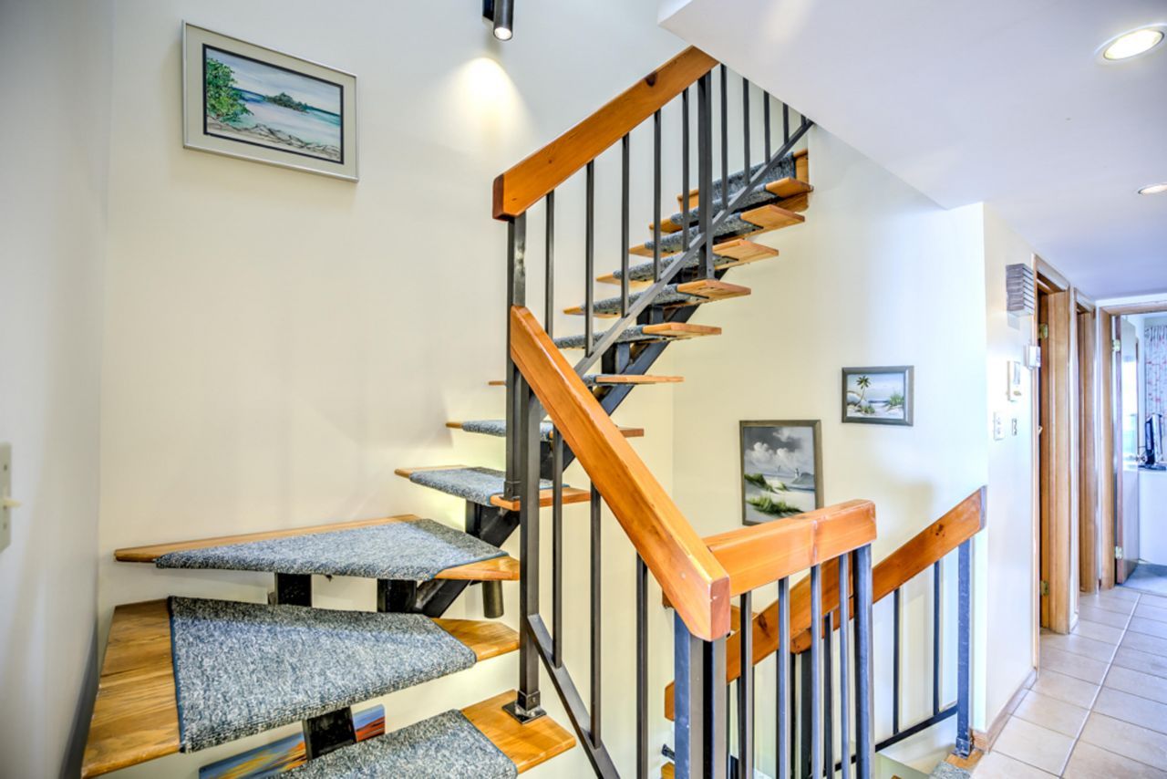 1133 W Ocean Drive, Unit 2, Key Colony, FL 33051 Photo