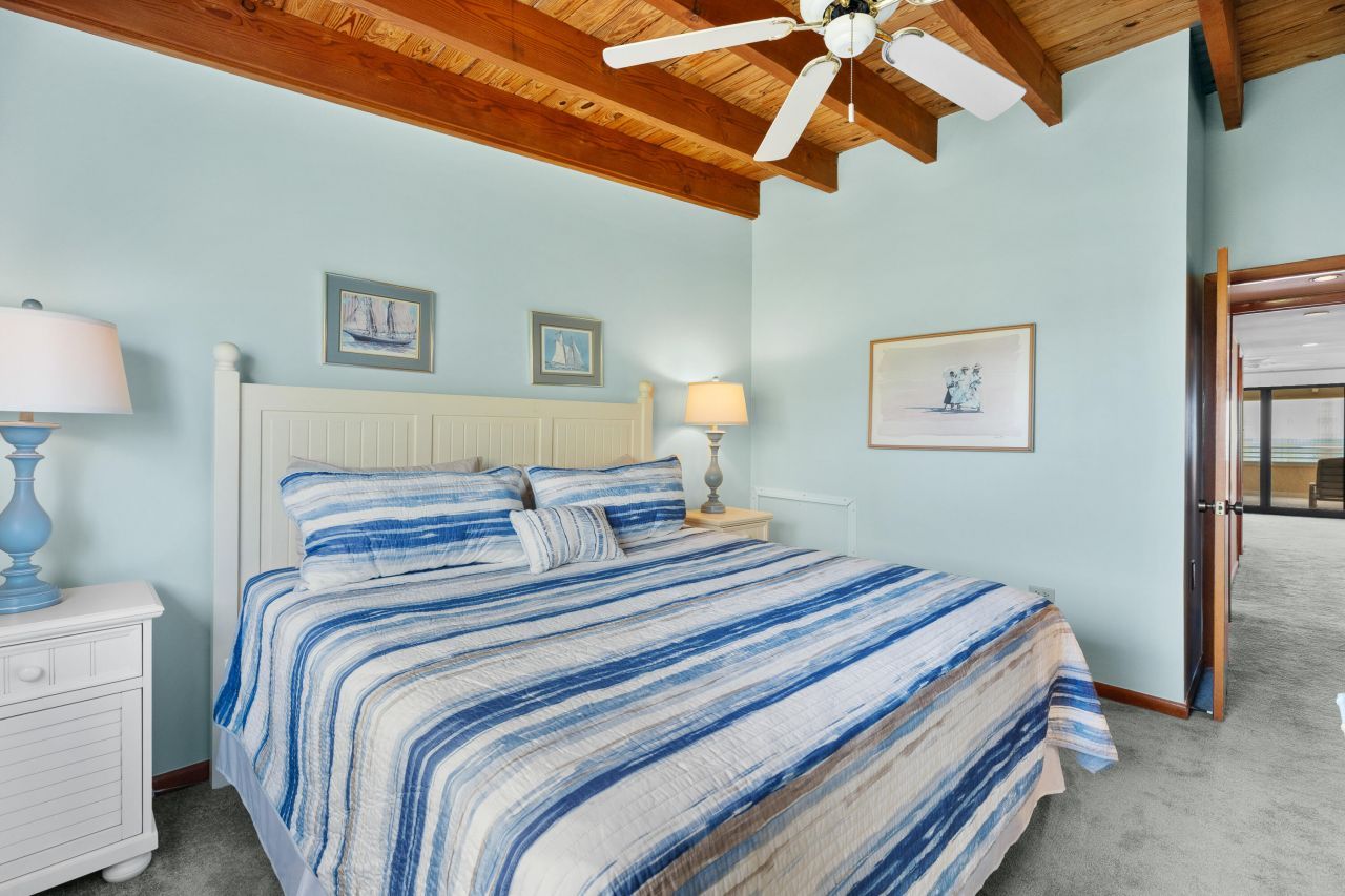 1133 W Ocean Drive, Unit 2, Key Colony, FL 33051 Photo