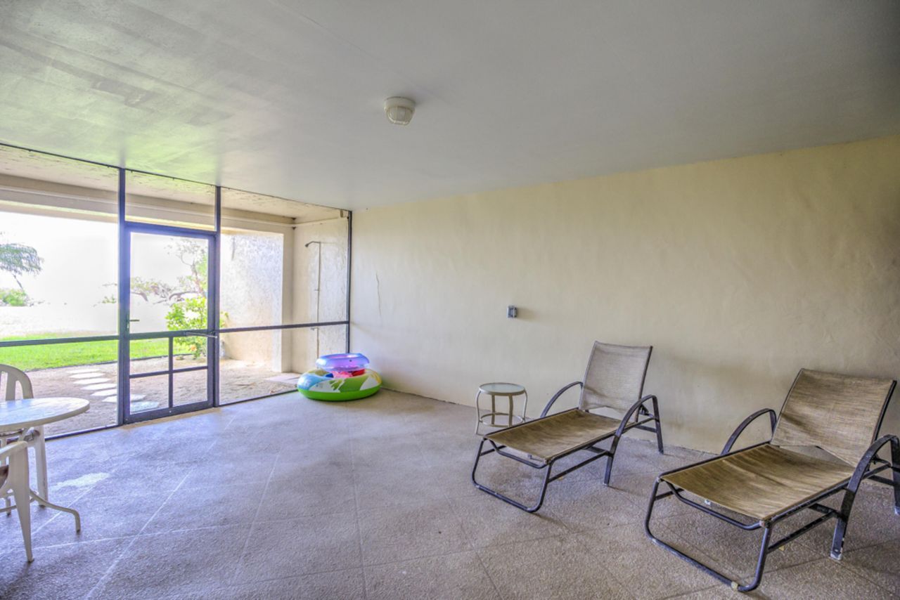 1133 W Ocean Drive, Unit 2, Key Colony, FL 33051 Photo