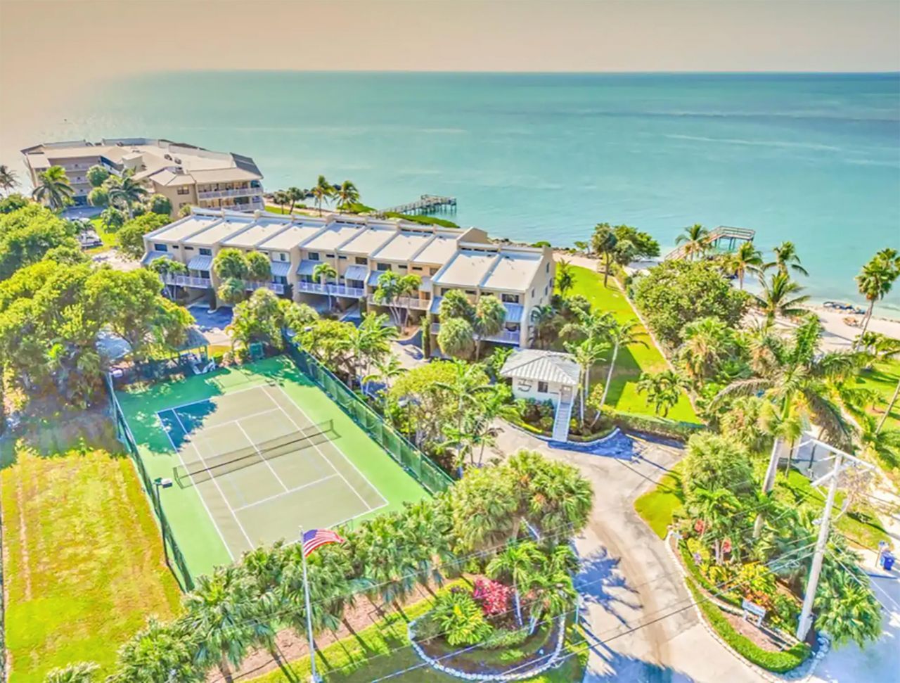 1133 W Ocean Drive, Unit 2, Key Colony, FL 33051 Photo