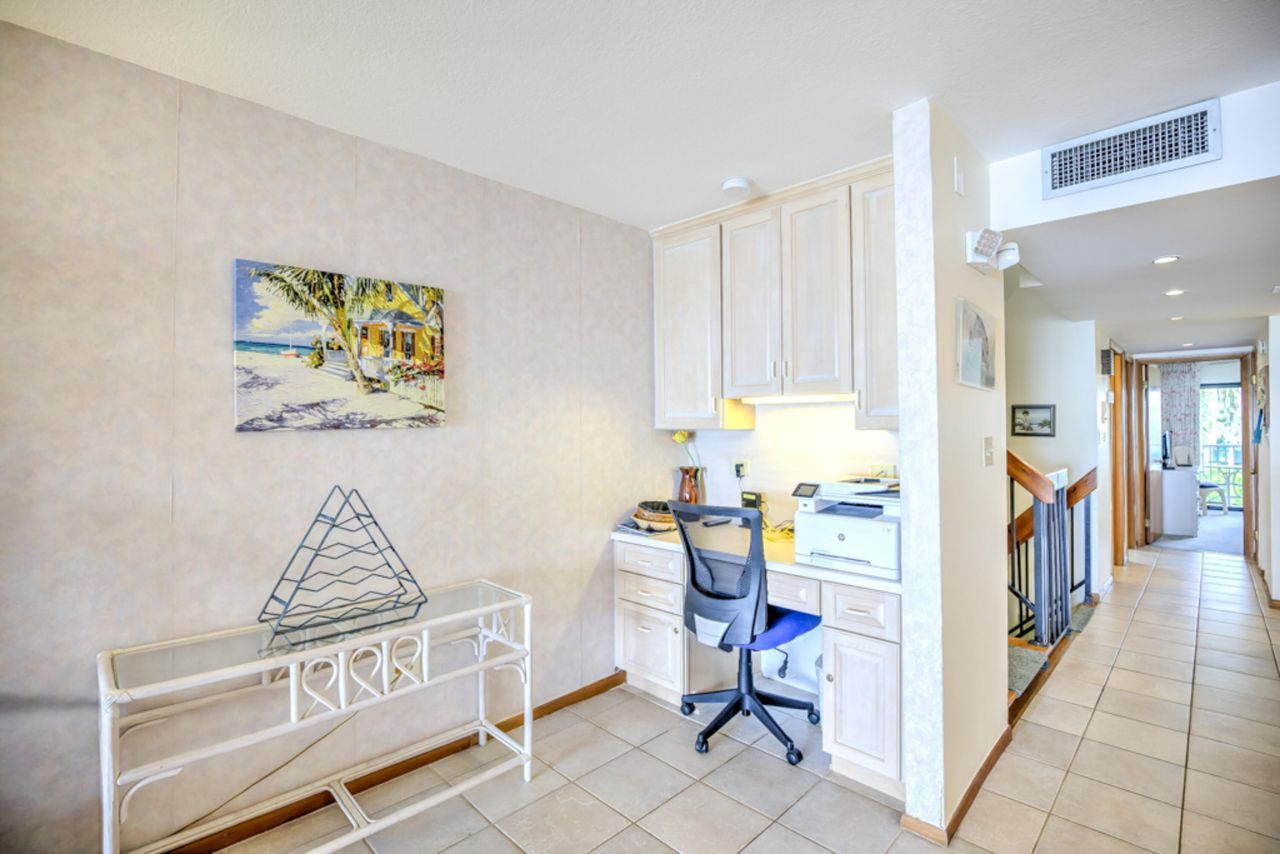 1133 W Ocean Drive, Unit 2, Key Colony, FL 33051 Photo