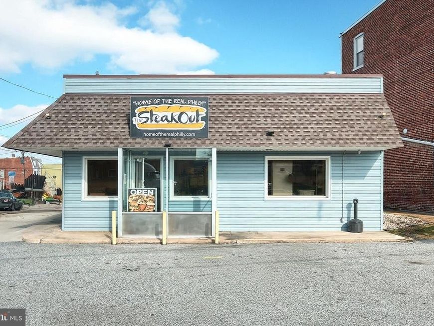 1277 W Market Street, York, PA 17404 Main Photo