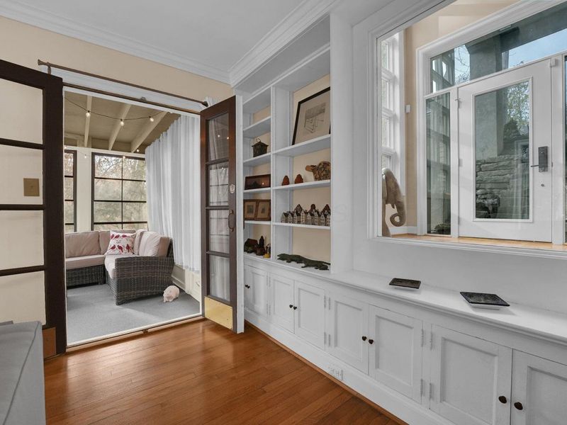 296 Walhalla Road, Columbus, OH 43202 Photo 16