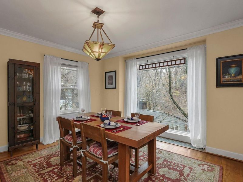 296 Walhalla Road, Columbus, OH 43202 Photo 18