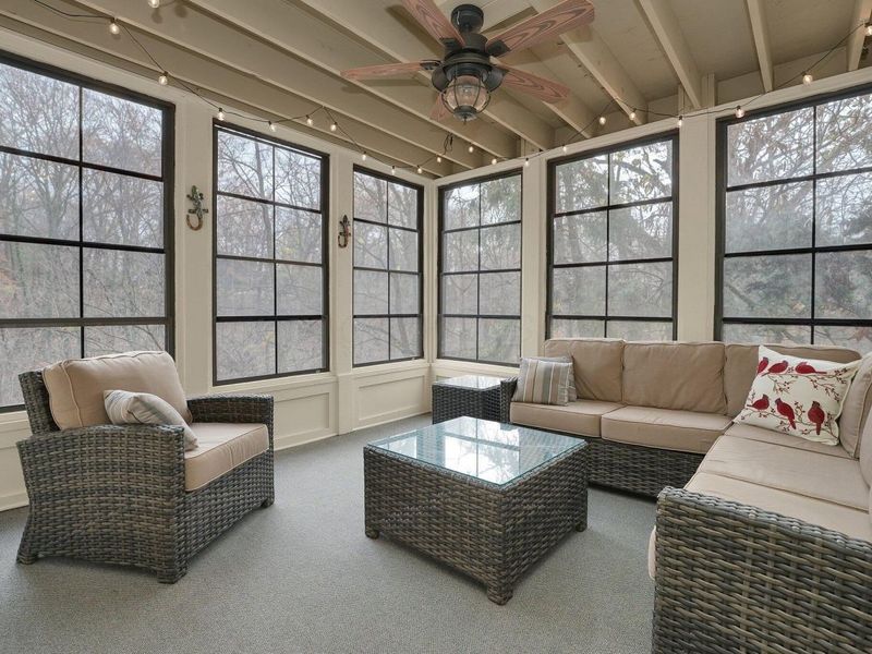 296 Walhalla Road, Columbus, OH 43202 Photo 24