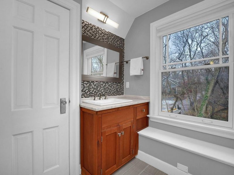 296 Walhalla Road, Columbus, OH 43202 Photo 44