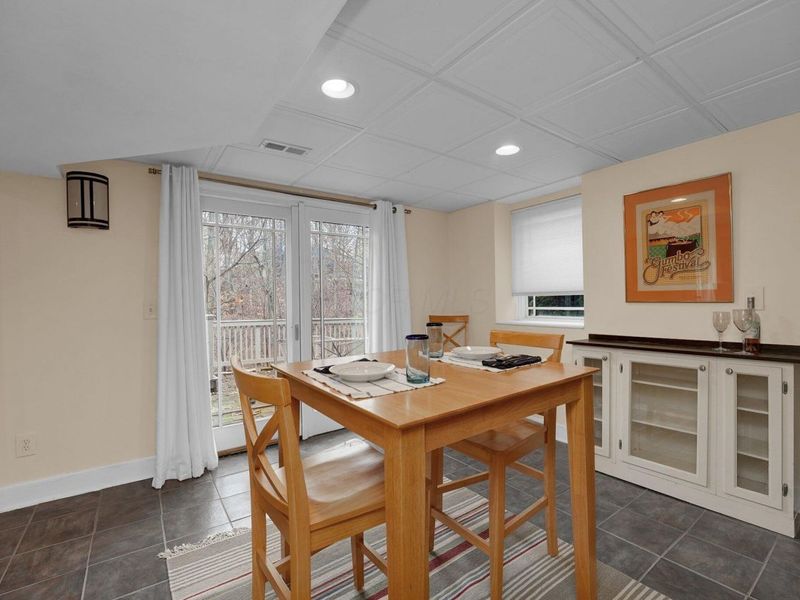 296 Walhalla Road, Columbus, OH 43202 Photo 49