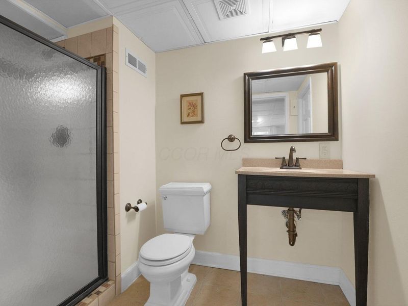 296 Walhalla Road, Columbus, OH 43202 Photo 53