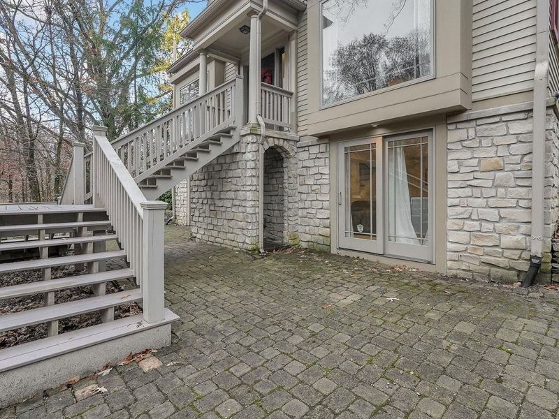 296 Walhalla Road, Columbus, OH 43202 Photo 57