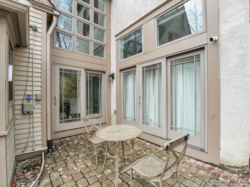 296 Walhalla Road, Columbus, OH 43202 Photo 57