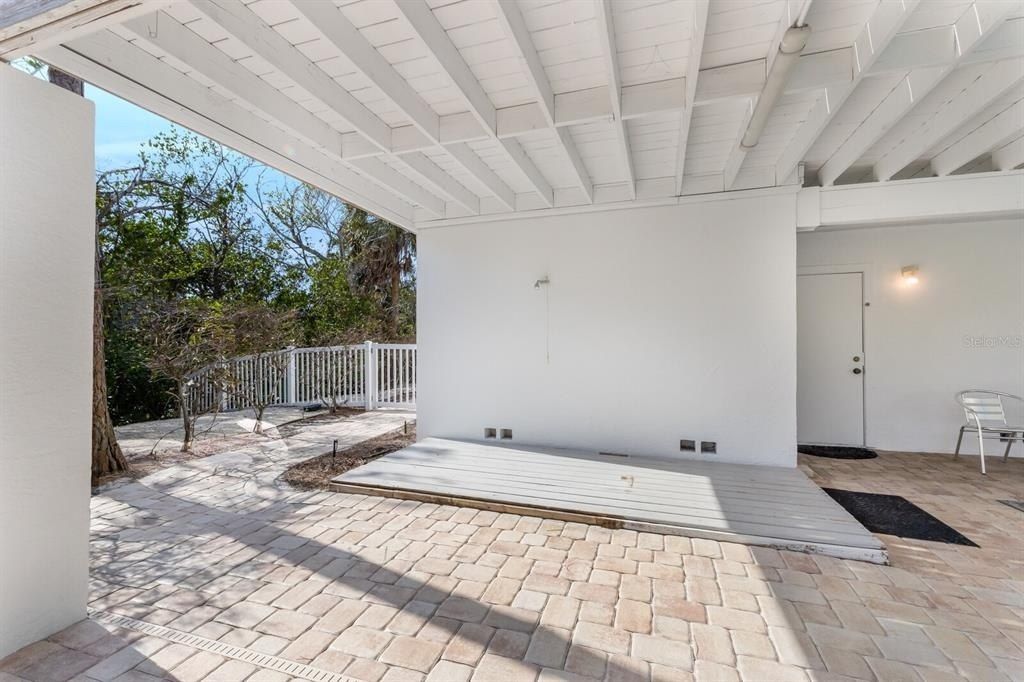 527 Magnolia Avenue, Anna Maria, FL 34216 Photo