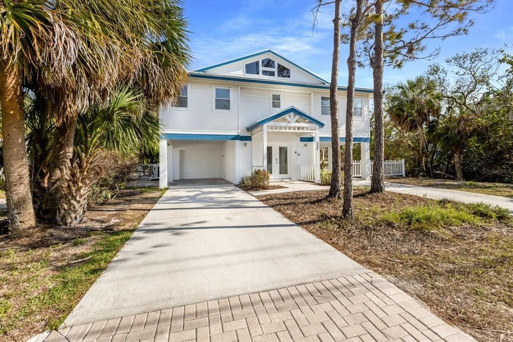 527 Magnolia Avenue, Anna Maria, FL 34216 Photo