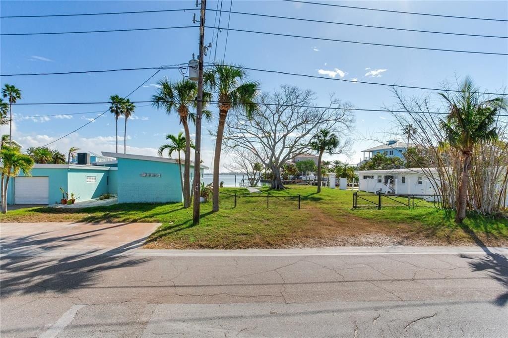 409 161st Avenue, Redington Beach, FL 33708 Photo