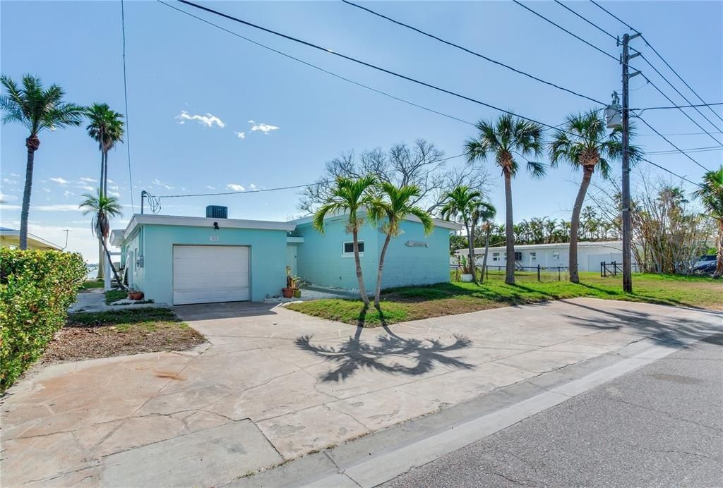 409 161st Avenue, Redington Beach, FL 33708 Photo