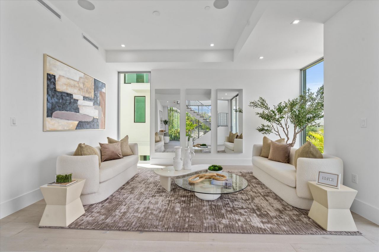 1070 Del Harbour Drive, Delray Beach, FL 33483 Photo