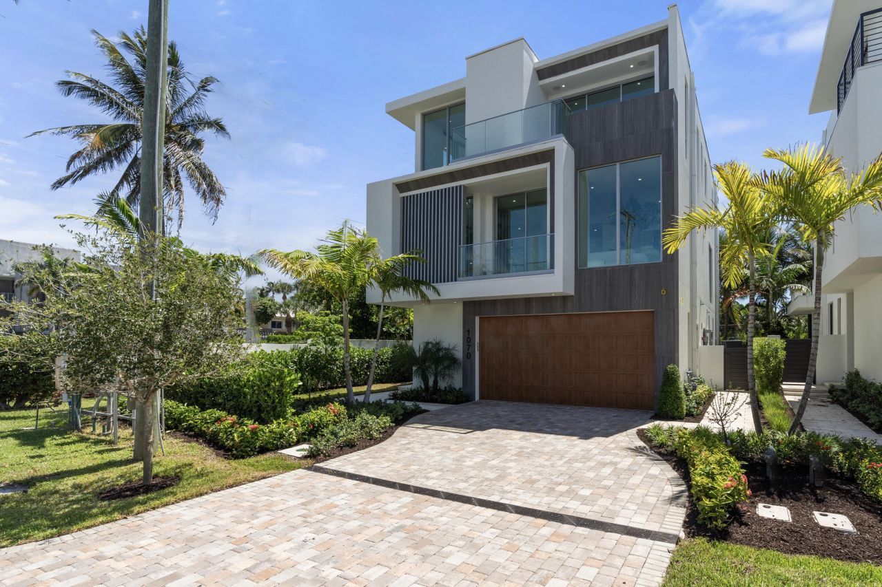 1070 Del Harbour Drive, Delray Beach, FL 33483 Photo
