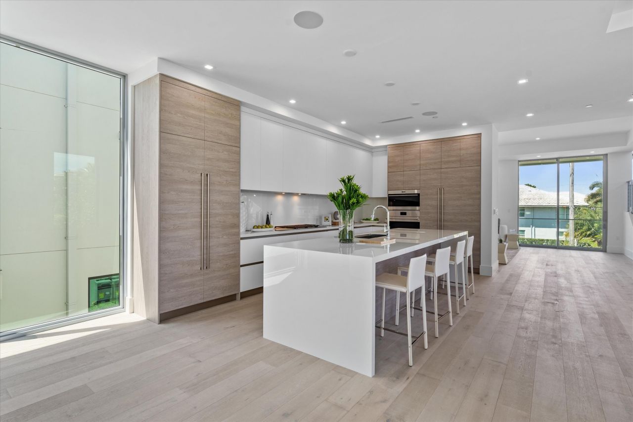 1070 Del Harbour Drive, Delray Beach, FL 33483 Photo