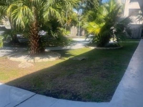 Hallandale Beach, FL 33009