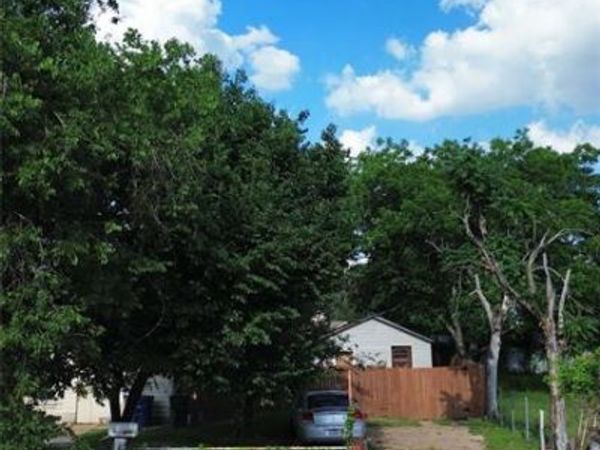 3310 Wake Street, Dallas, TX 75212