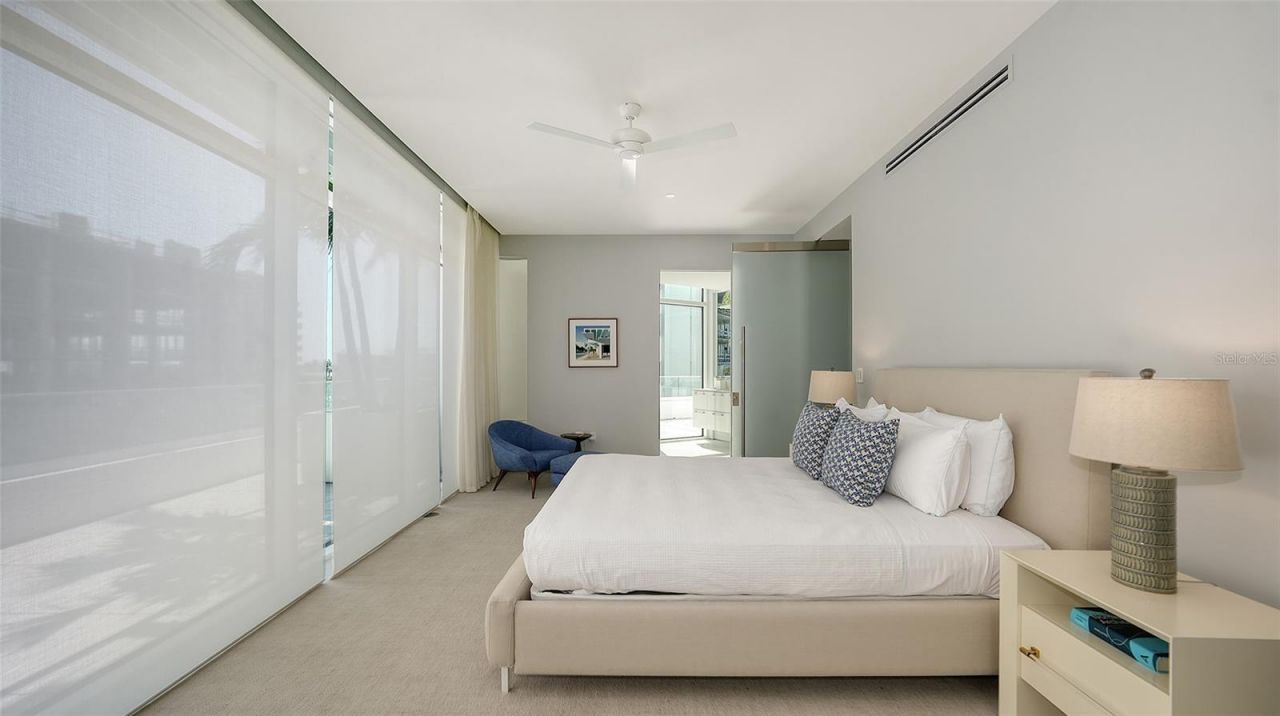 280 Golden Gate Point, Unit 400, Sarasota, FL 34236 Photo