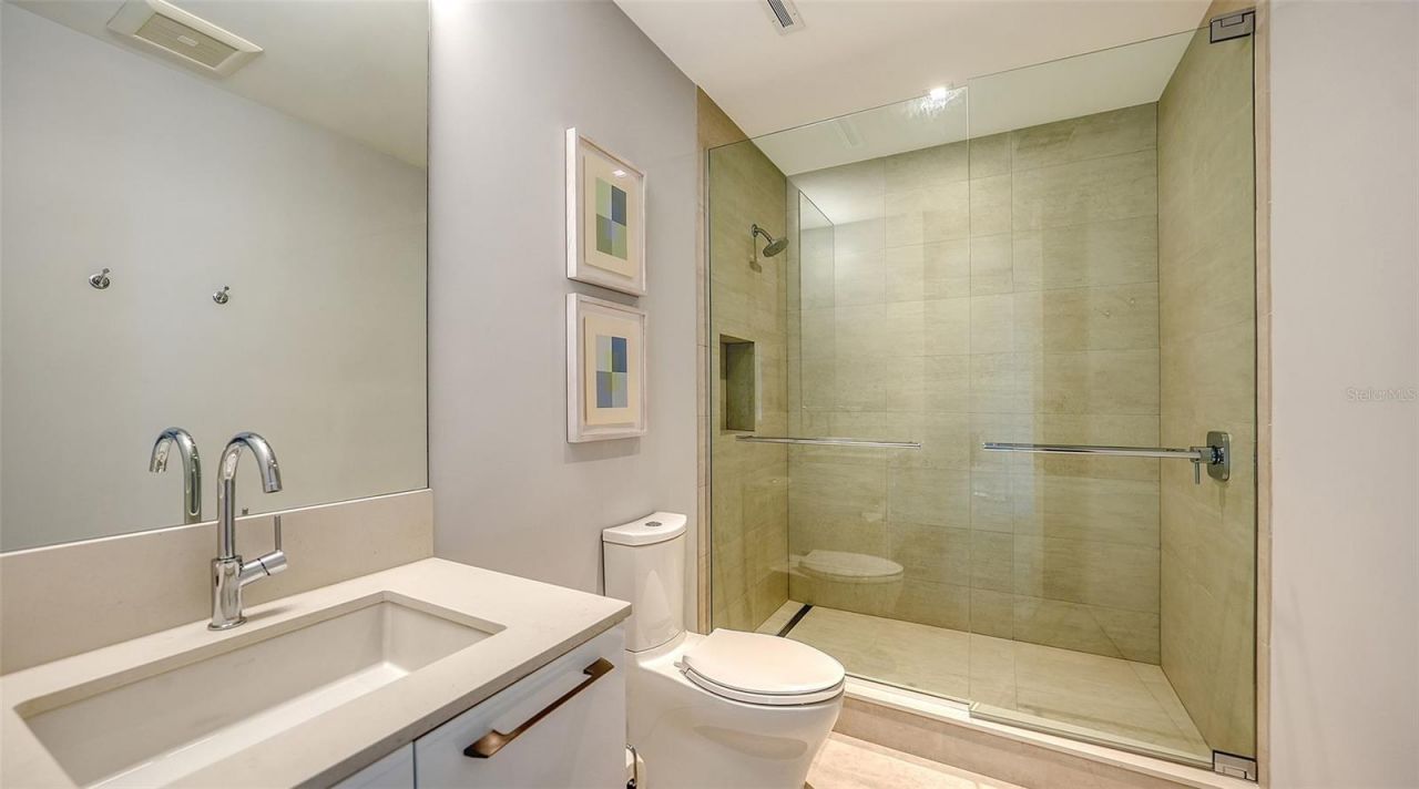 280 Golden Gate Point, Unit 400, Sarasota, FL 34236 Photo