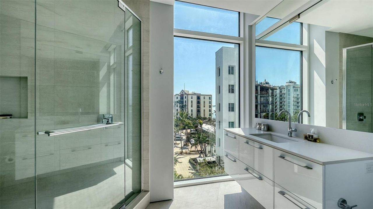 280 Golden Gate Point, Unit 400, Sarasota, FL 34236 Photo