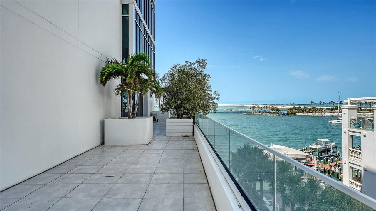 280 Golden Gate Point, Unit 400, Sarasota, FL 34236 Photo