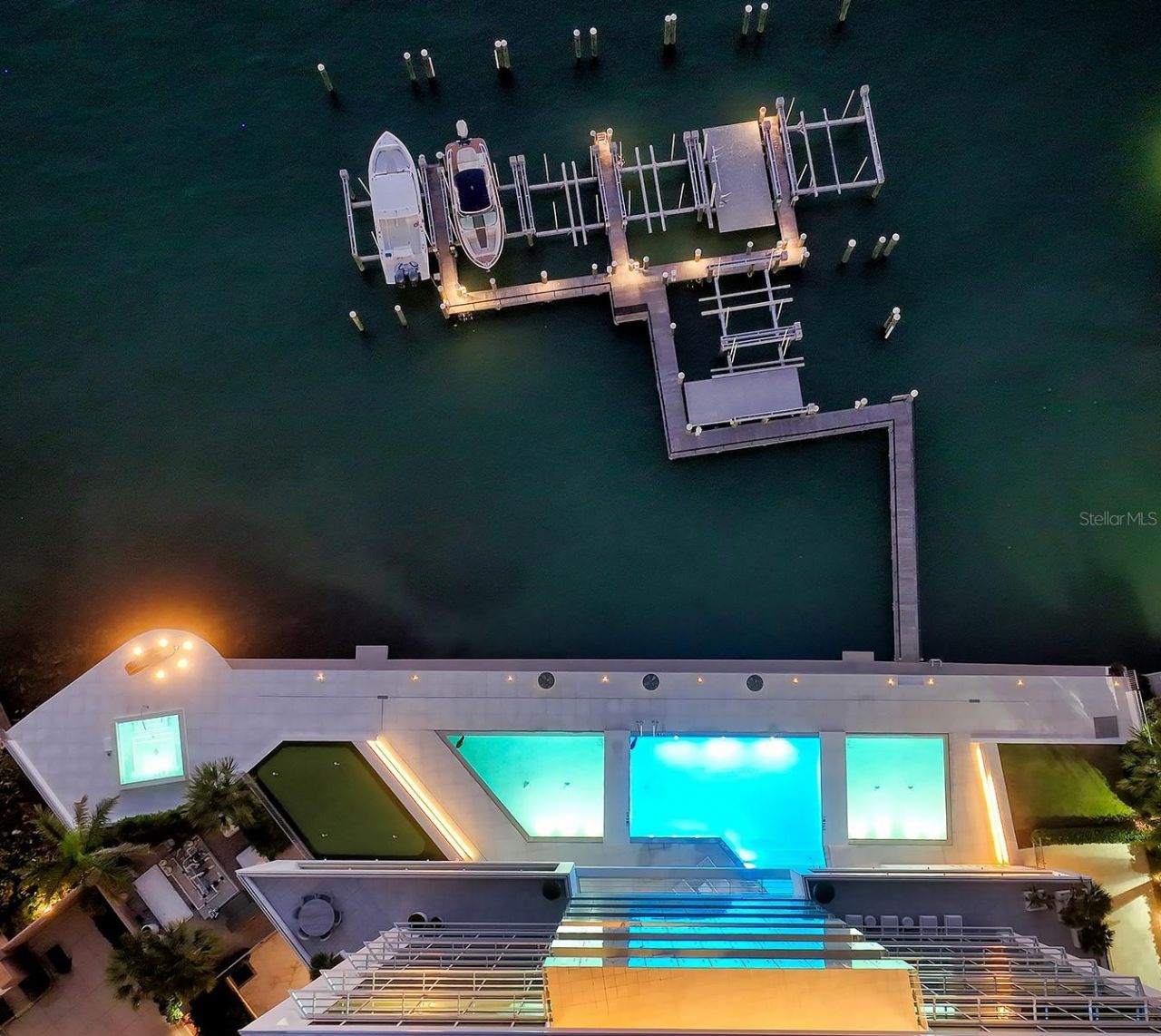 280 Golden Gate Point, Unit 400, Sarasota, FL 34236 Photo