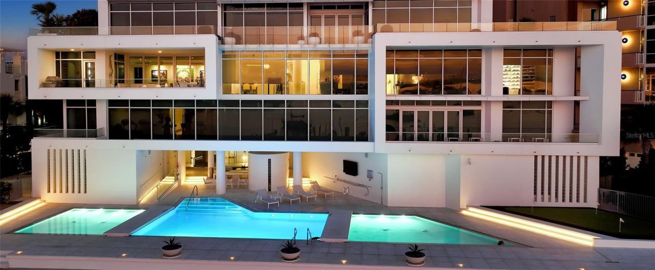 280 Golden Gate Point, Unit 400, Sarasota, FL 34236 Photo