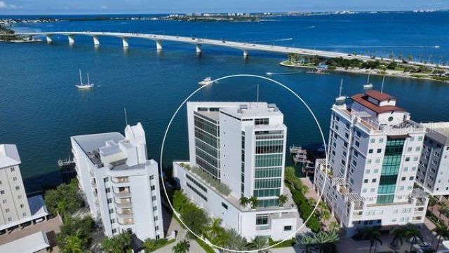 280 Golden Gate Point, Unit 400, Sarasota, FL 34236 Photo