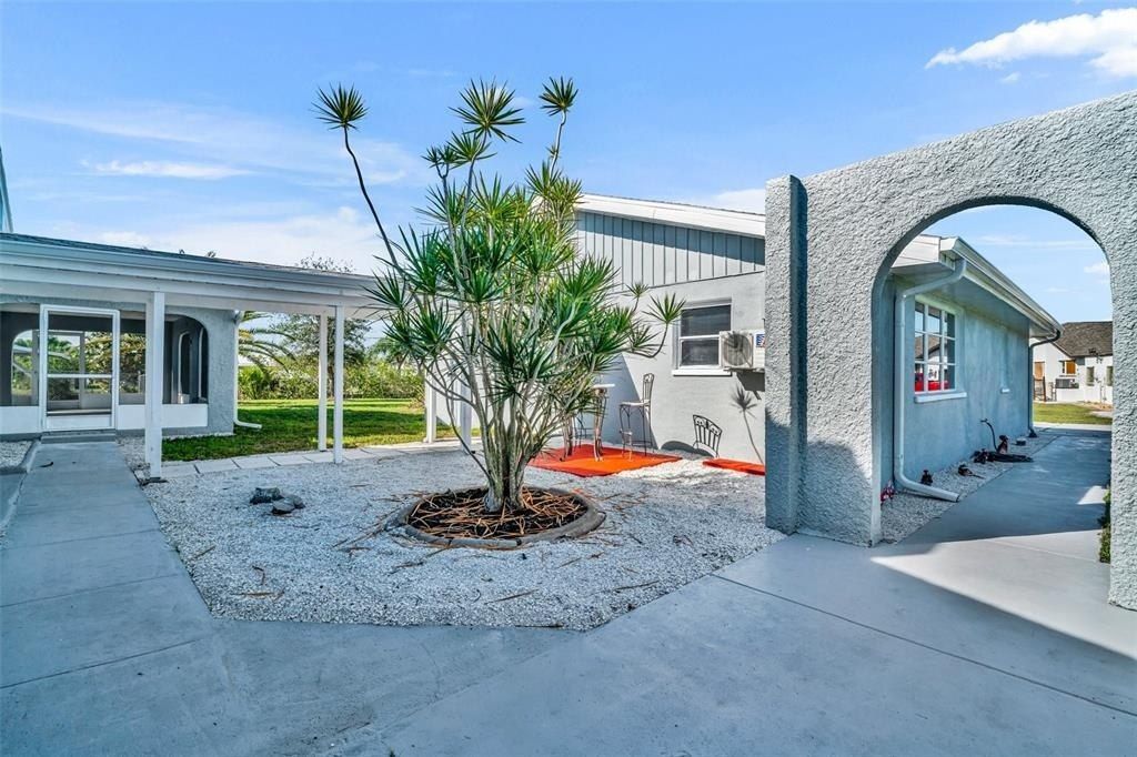 541 Ridgecrest Drive, Punta Gorda, FL 33982 Photo