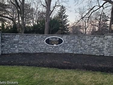 6324 Bridle Path, Grand Blanc Twp, MI 48439