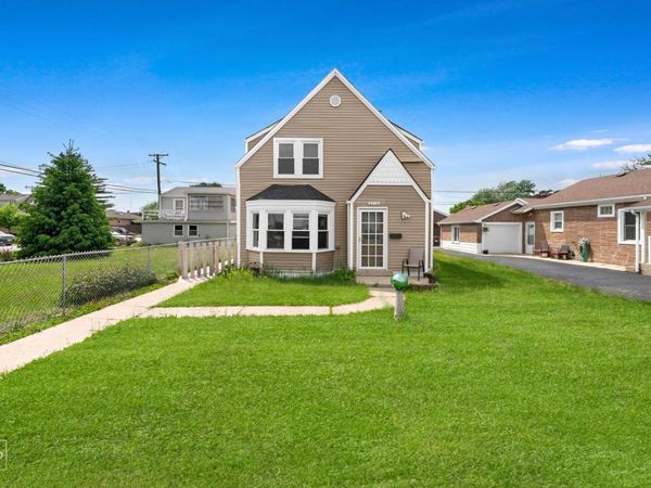 3706 Ruby Street, Schiller Park, IL 60176