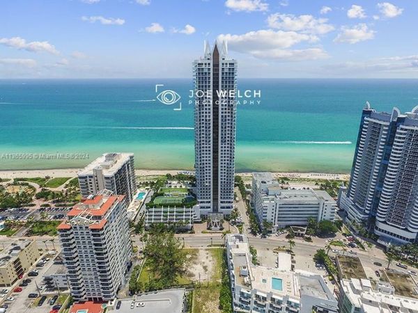 6365 COLLINS AV, Unit 3407, Miami Beach, FL 33141