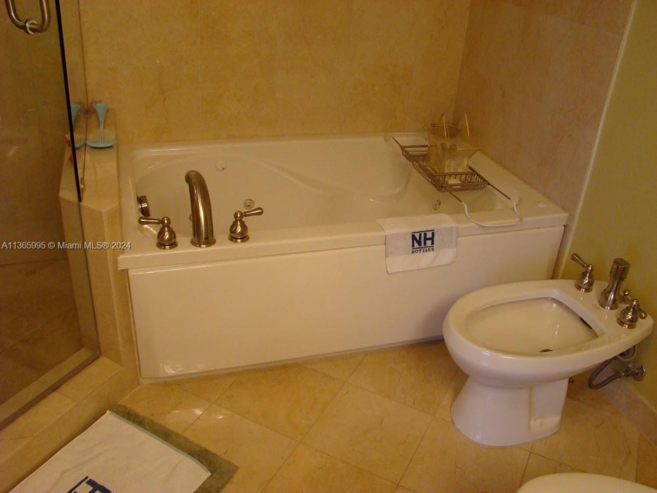 6365 Collins Av, Unit 3407, Miami Beach, FL 33141 Photo