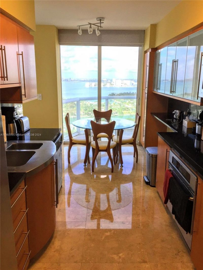 6365 Collins Av, Unit 3407, Miami Beach, FL 33141 Photo