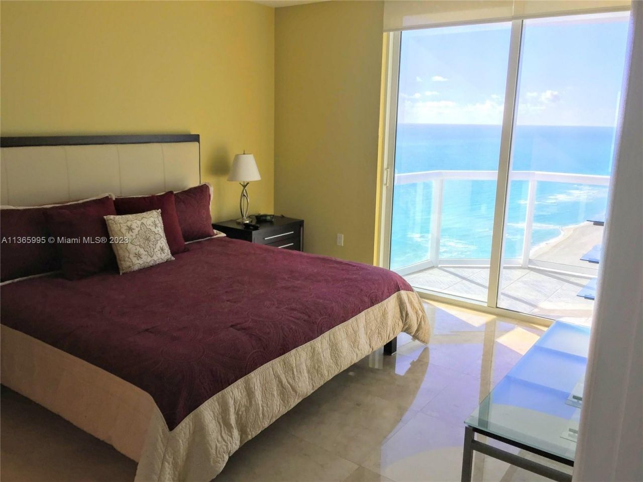 6365 Collins Av, Unit 3407, Miami Beach, FL 33141 Photo