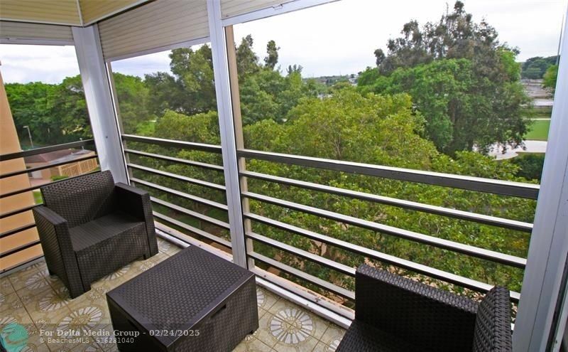 1100 Saint Charles Place, Unit 521, Pembroke Pines, FL 33026 Photo