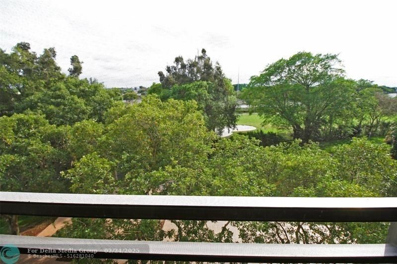 1100 Saint Charles Place, Unit 521, Pembroke Pines, FL 33026 Photo