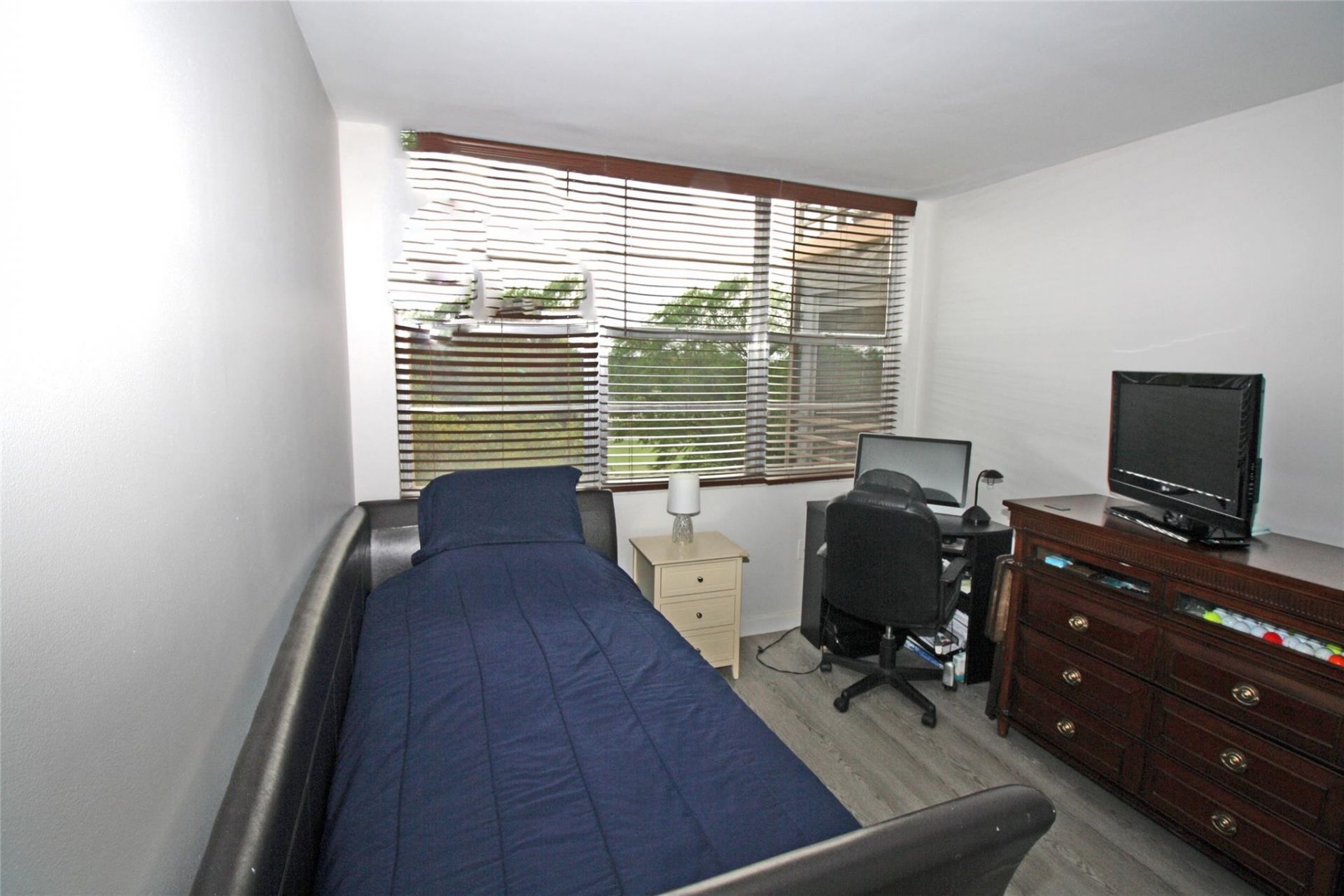1100 Saint Charles Place, Unit 521, Pembroke Pines, FL 33026 Photo