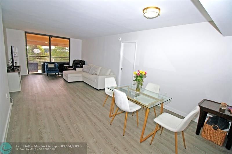 1100 Saint Charles Place, Unit 521, Pembroke Pines, FL 33026 Photo