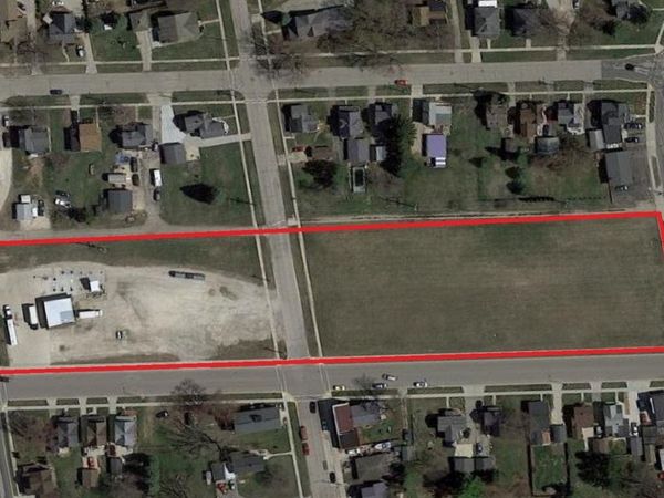 408 E Center Street, Juneau, WI 53039