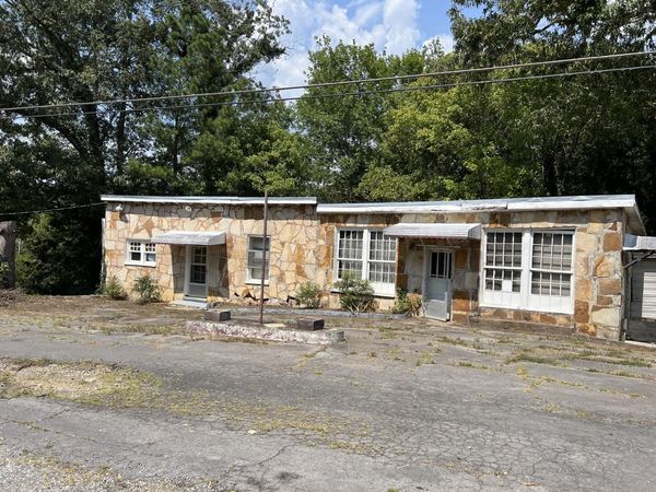 1096 County Rd 835, Fort Payne, AL 35968