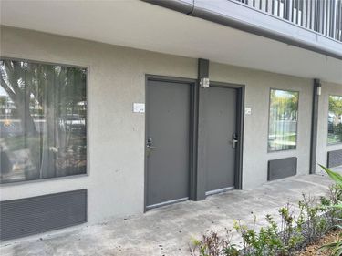 7150 N TAMIAMI TRAIL, Unit S512, SARASOTA, FL 34243