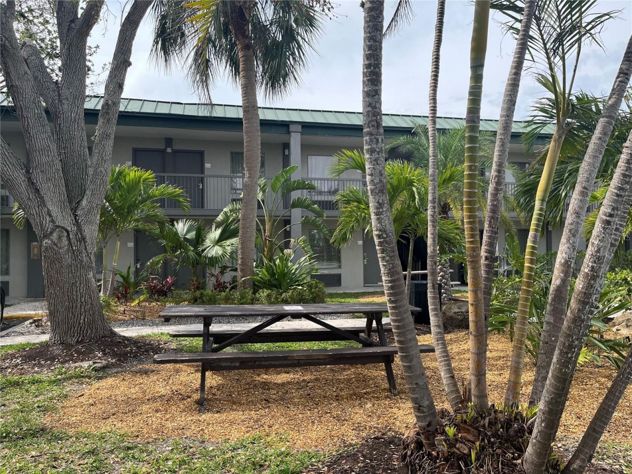 7150 N Tamiami Trail, Unit S512, Sarasota, FL 34243 Photo