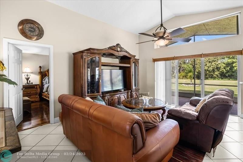 6358 Westchester Club Drive, Boynton Beach, FL 33437 Photo