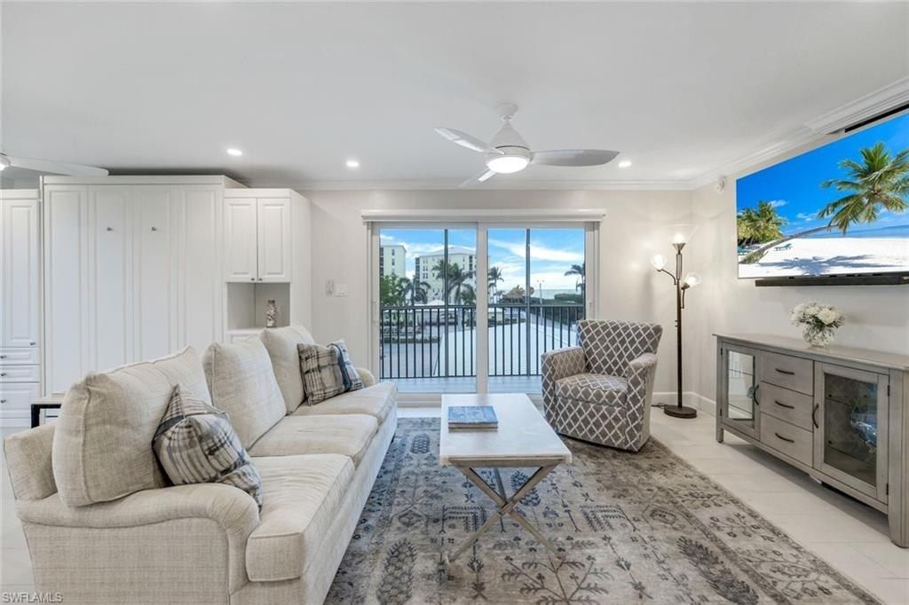 3450 Gulf Shore Blvd N, Unit 306, Naples, FL 34103 Photo